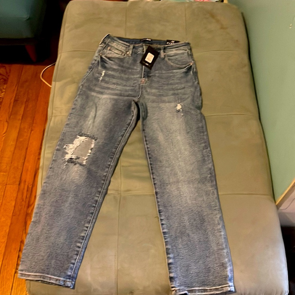 Fashion Nova High Rise Mom Jeans